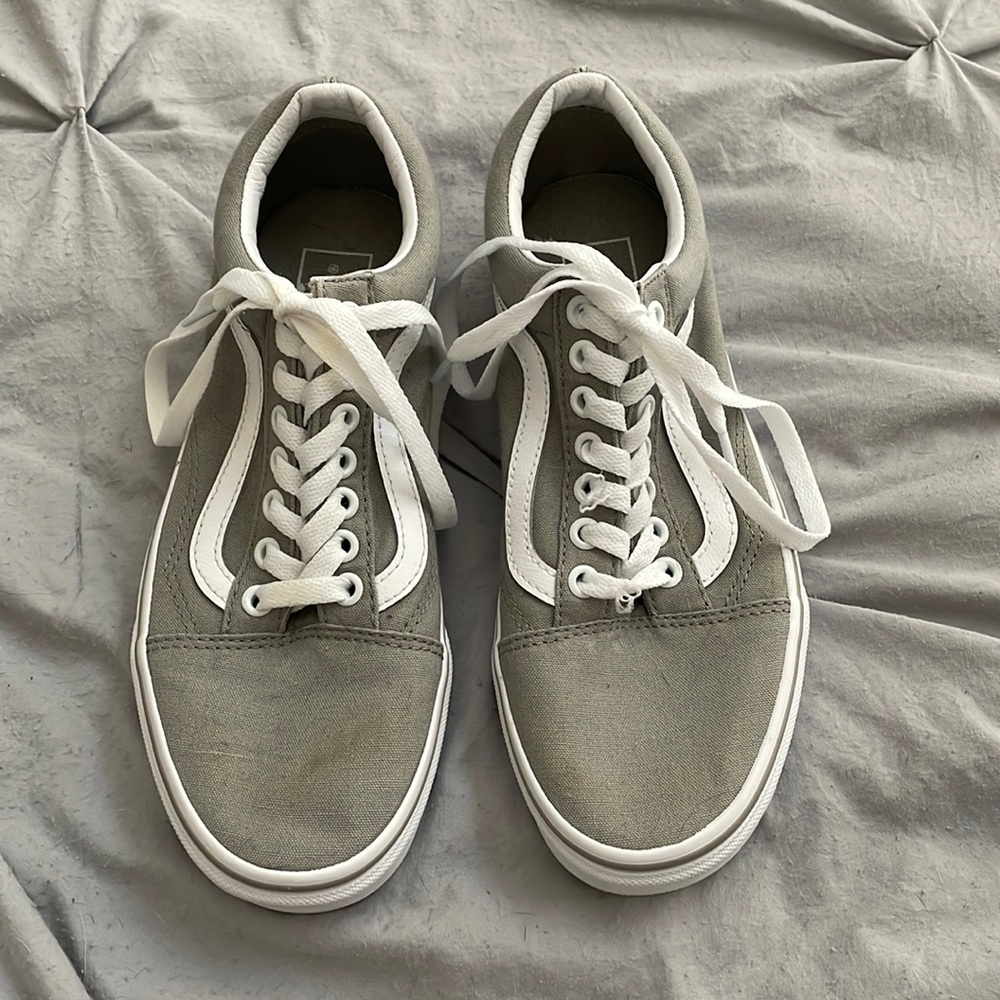 Size 8 Used Gray Vans low top shoes